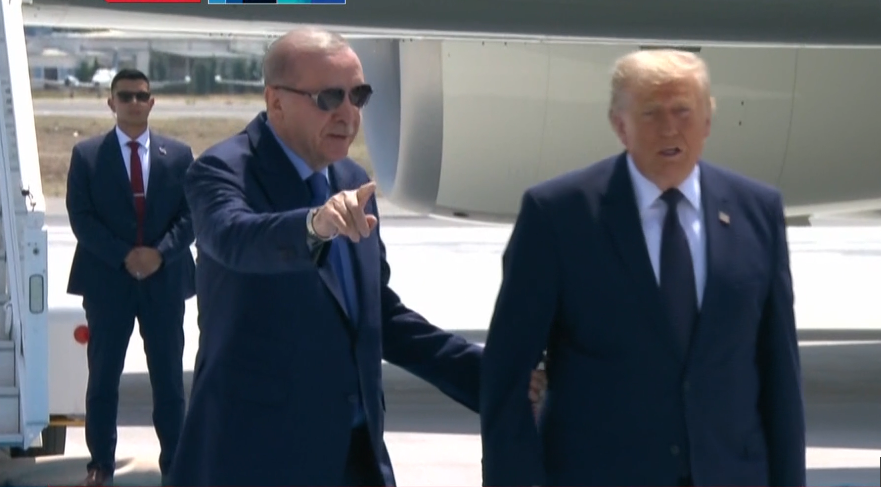 Эрдоган встретил Трампа в аэропорту Анкары