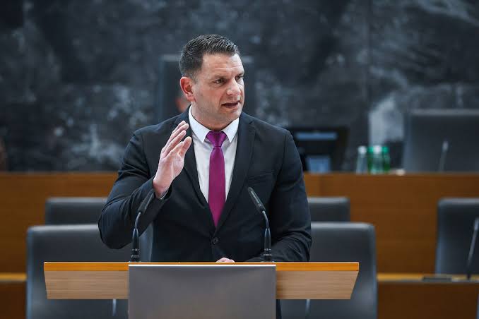 Словения может провести референдум о членстве в НАТО