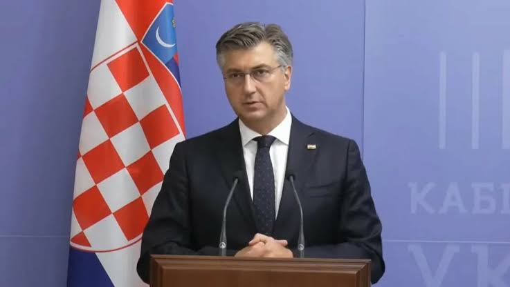 Автомобиль с премьер-министром Хорватии попал в аварию