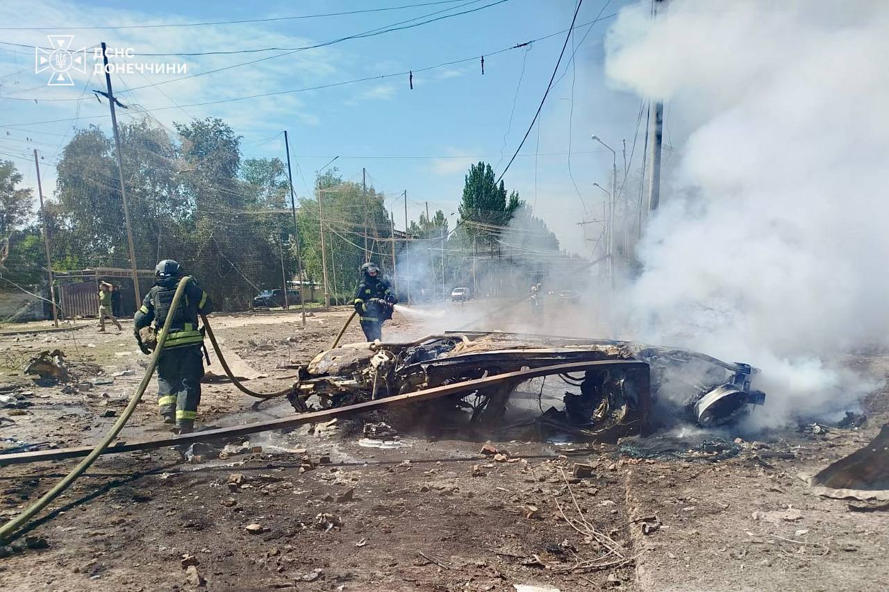 Россия разбомбила выставку вооружений под Киевом: множество погибших и пострадавших