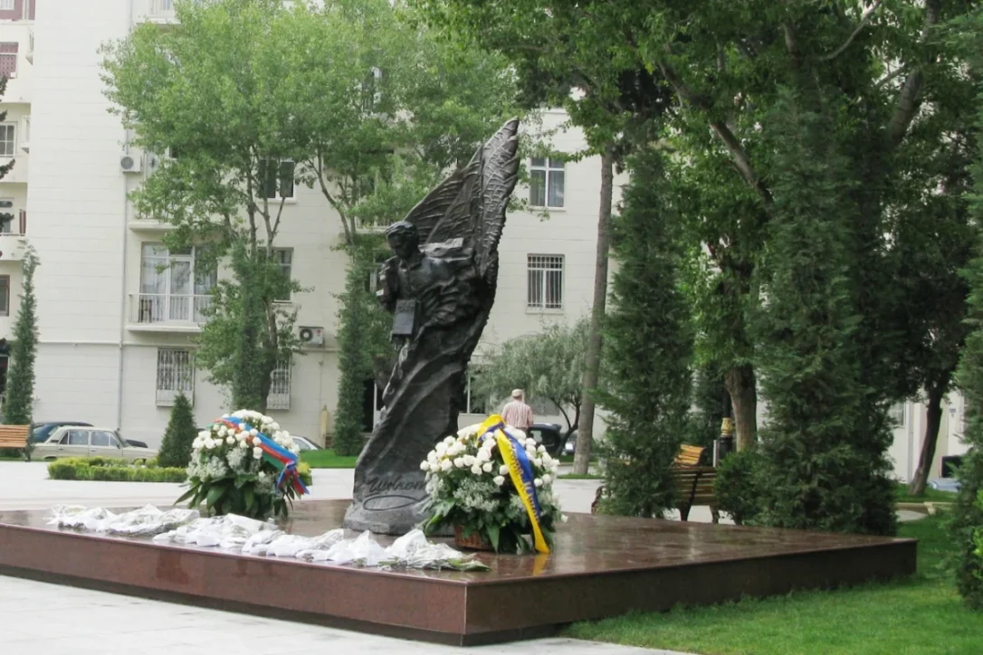 Площадь в центре Баку получила имя Тараса Шевченко