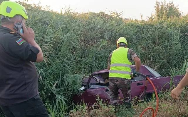 В Товузском районе автомобиль упал в канал: двое погибших
