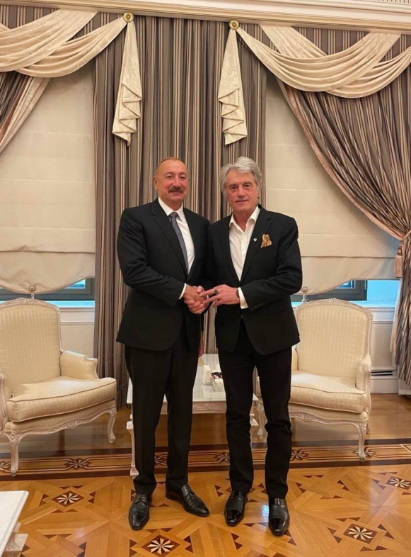 «Дорожу нашей дружбой»: Ющенко поблагодарил Алиева и Азербайджан