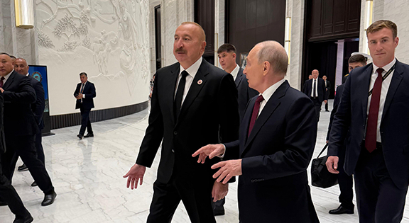 Алиев и Путин переговорили в Бишкеке