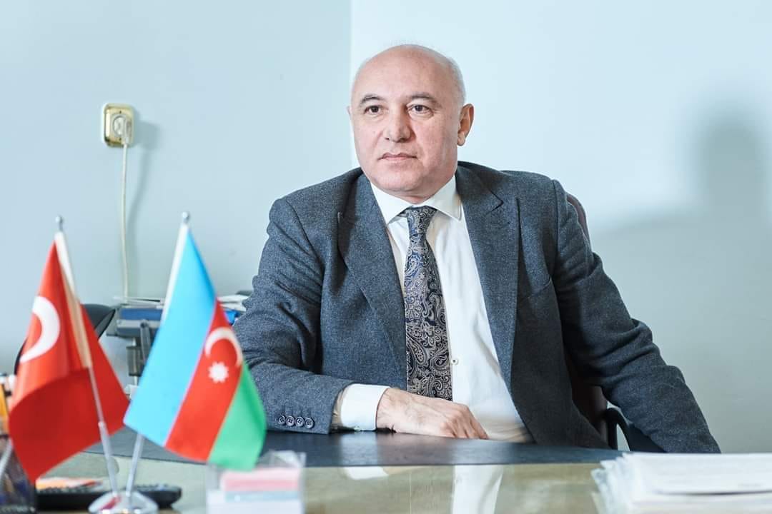 Депутат застрял в пробке и заявил, что это невыносимо
