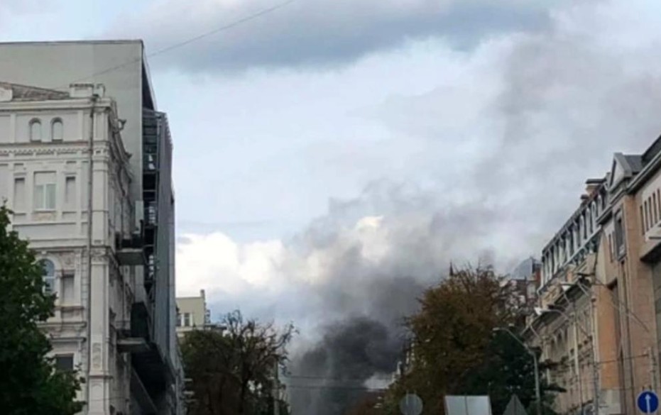 Россия нанесла удар по зданию СБУ в Киеве