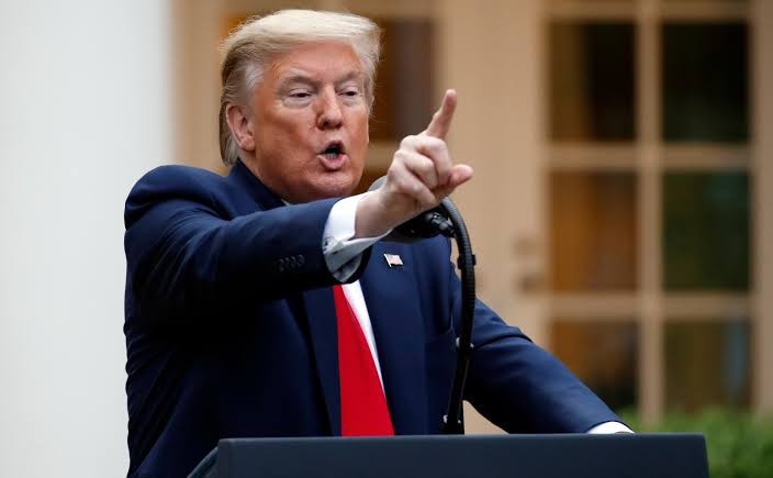 Трамп опроверг сообщения о предложении Ирану смягчить санкции