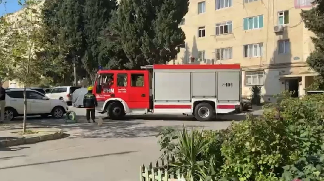 В жилом доме в Бадамдаре произошел взрыв