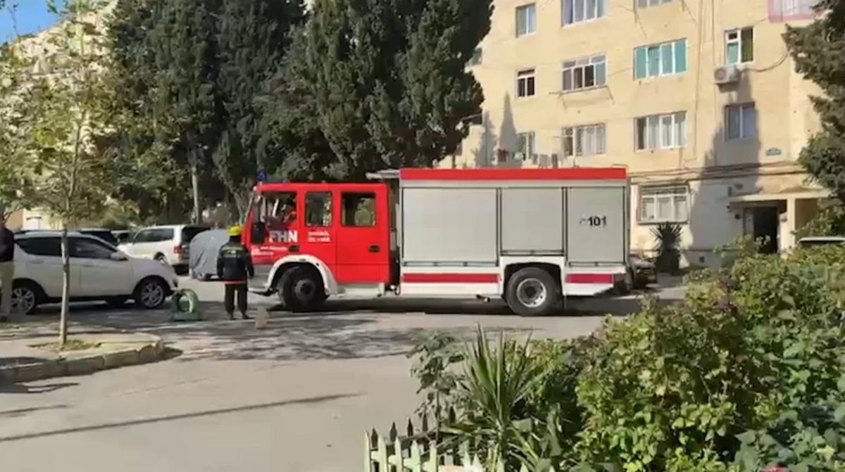В жилом доме в Бадамдаре произошел взрыв