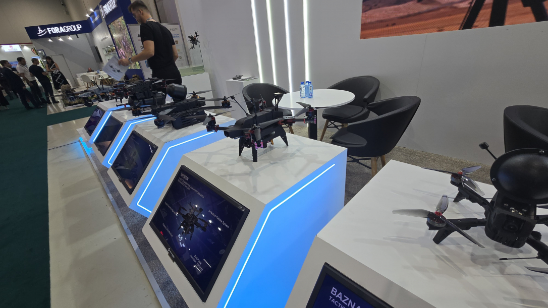 Турецкая компания представила карбоновые FPV-дроны в Баку
