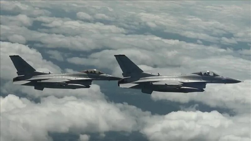 Япония подняла истребители на перехват китайских Y-9