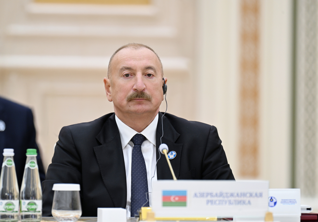 Ильхам Алиев поделился видеокадрами визита в Туркменистан