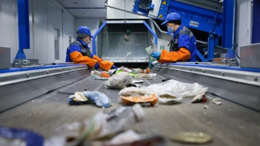 В Баку и Абшероне построят новые объекты для сбора и переработки мусора
