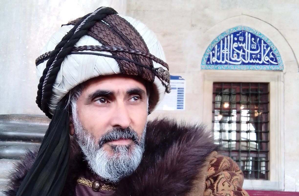 Азербайджан объявил в международный розыск актера сериала Diriliş Ərtoğrul