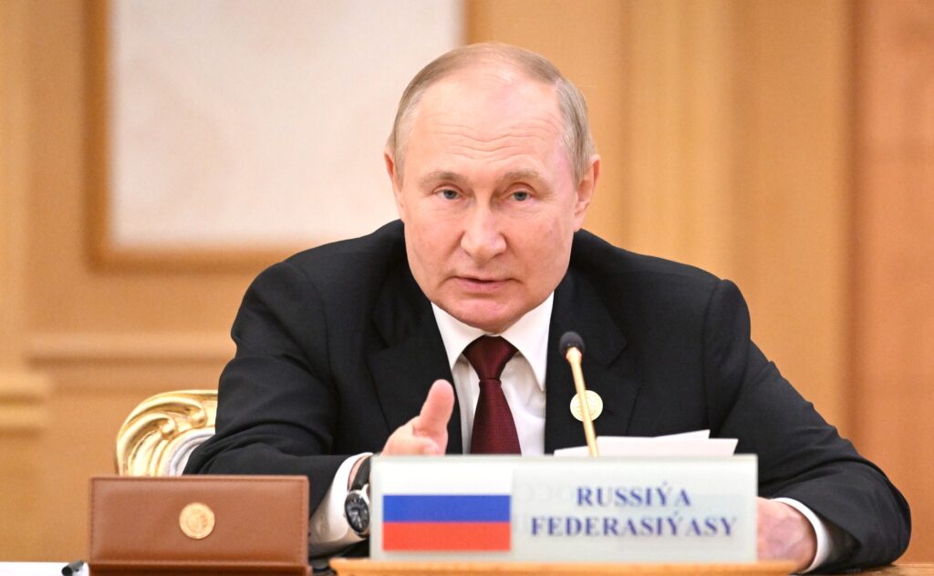 Путин предложил создать цифрового двойника Каспия