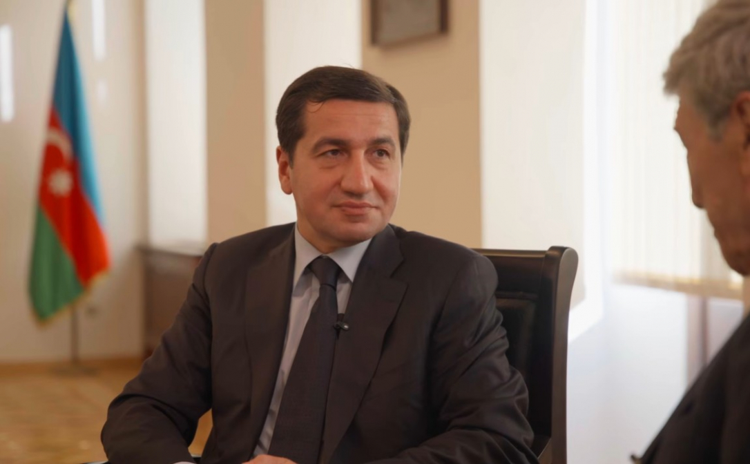 У Армении нет моря, но у Баку есть предложение. Главное из интервью Гаджиева профессору Джеффри Саксу