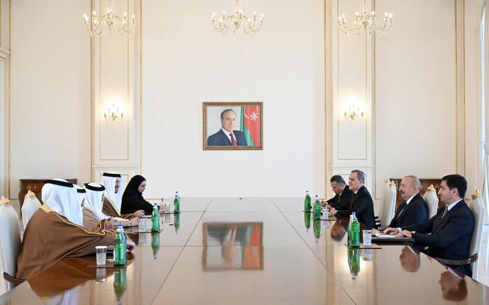 Президент Алиев принял главу МИД Бахрейна в Баку 2 Президент Алиев принял главу МИД Бахрейна в Баку