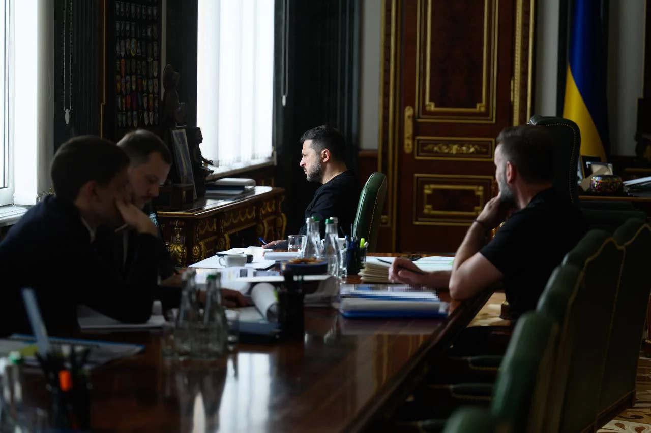 Зеленский заявил о готовящемся массированном ударе по Украине