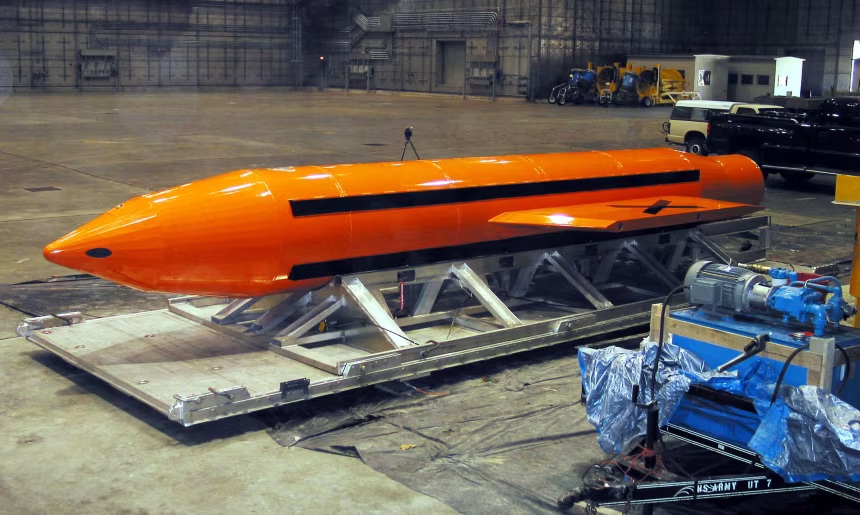 США могут сбросить «мать всех бомб» на Иран