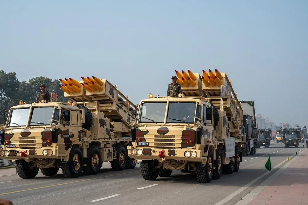 Индия может начать производство ракет для РСЗО Pinaka Mk-II в Армении