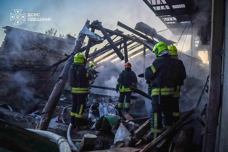 Российский удар вывел из строя дата-центр «Тенет» в Одессе 2 Российский удар вывел из строя дата-центр «Тенет» в Одессе