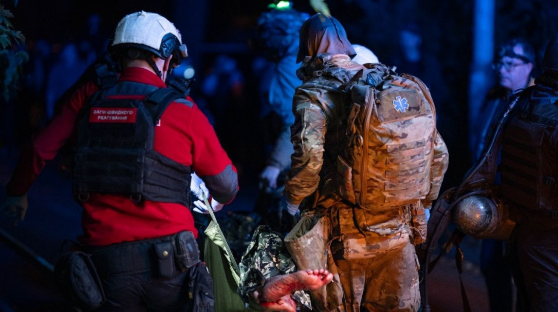 Россия утром массированно ударила баллистикой: взрывы в Киеве, Харькове и Днепре
