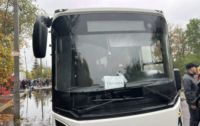 Делегация Украины вместе с эвакуированными жителями Алешек отправилась в Анапу 2 Делегация Украины вместе с эвакуированными жителями Алешек отправилась в Анапу