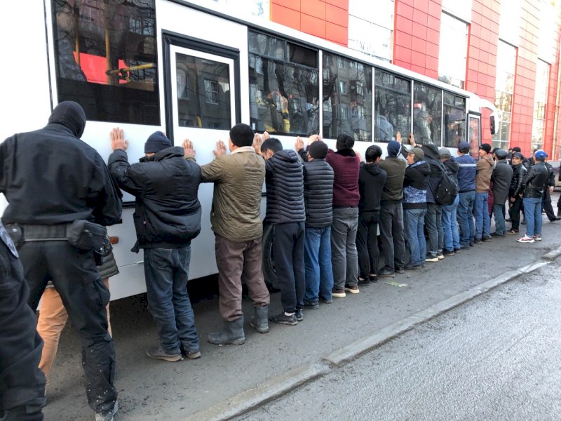 В Санкт-Петербурге устроили облавы на мигрантов